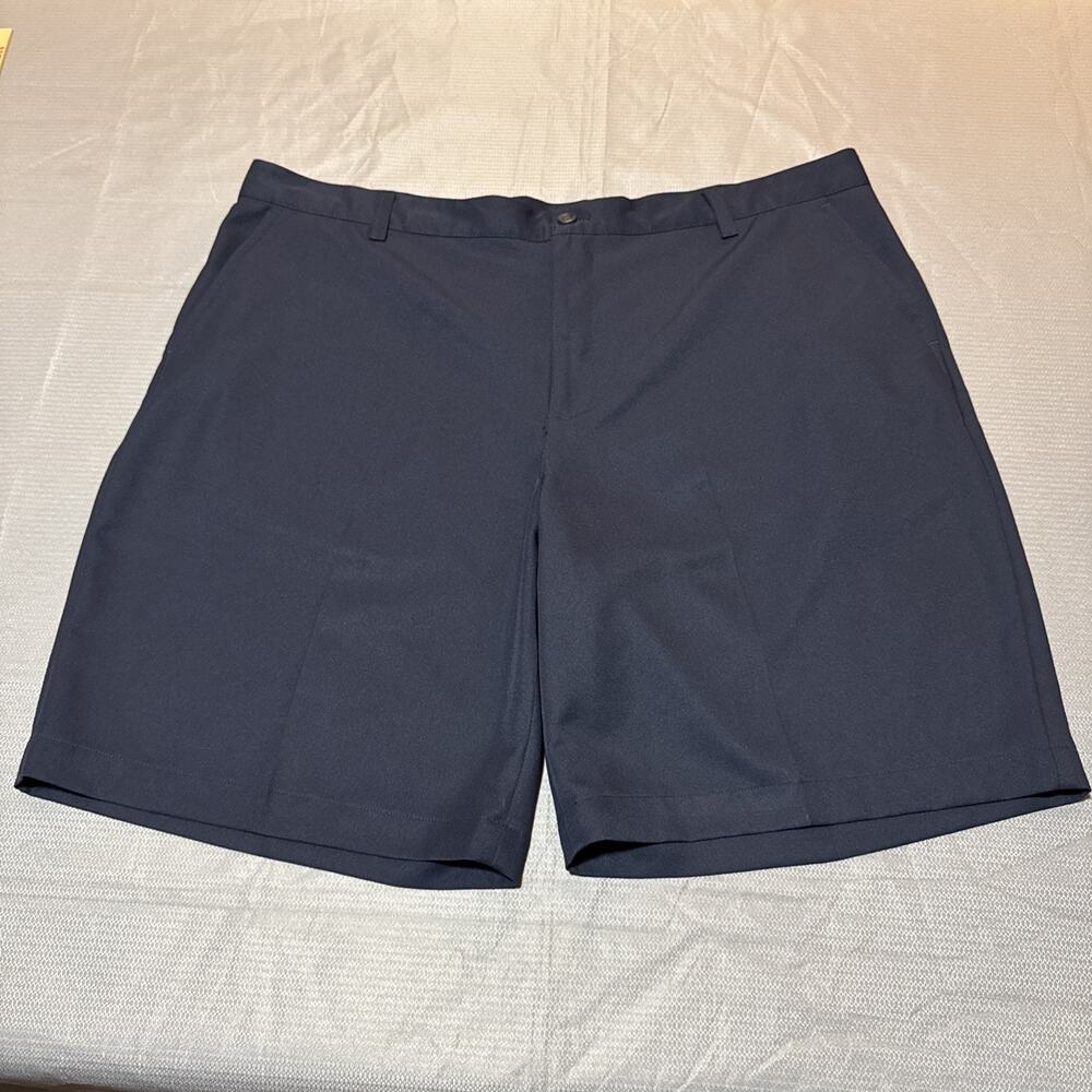 IZOD Golf Shorts Men’s Size 44 Flat Front Straight Fit Navy